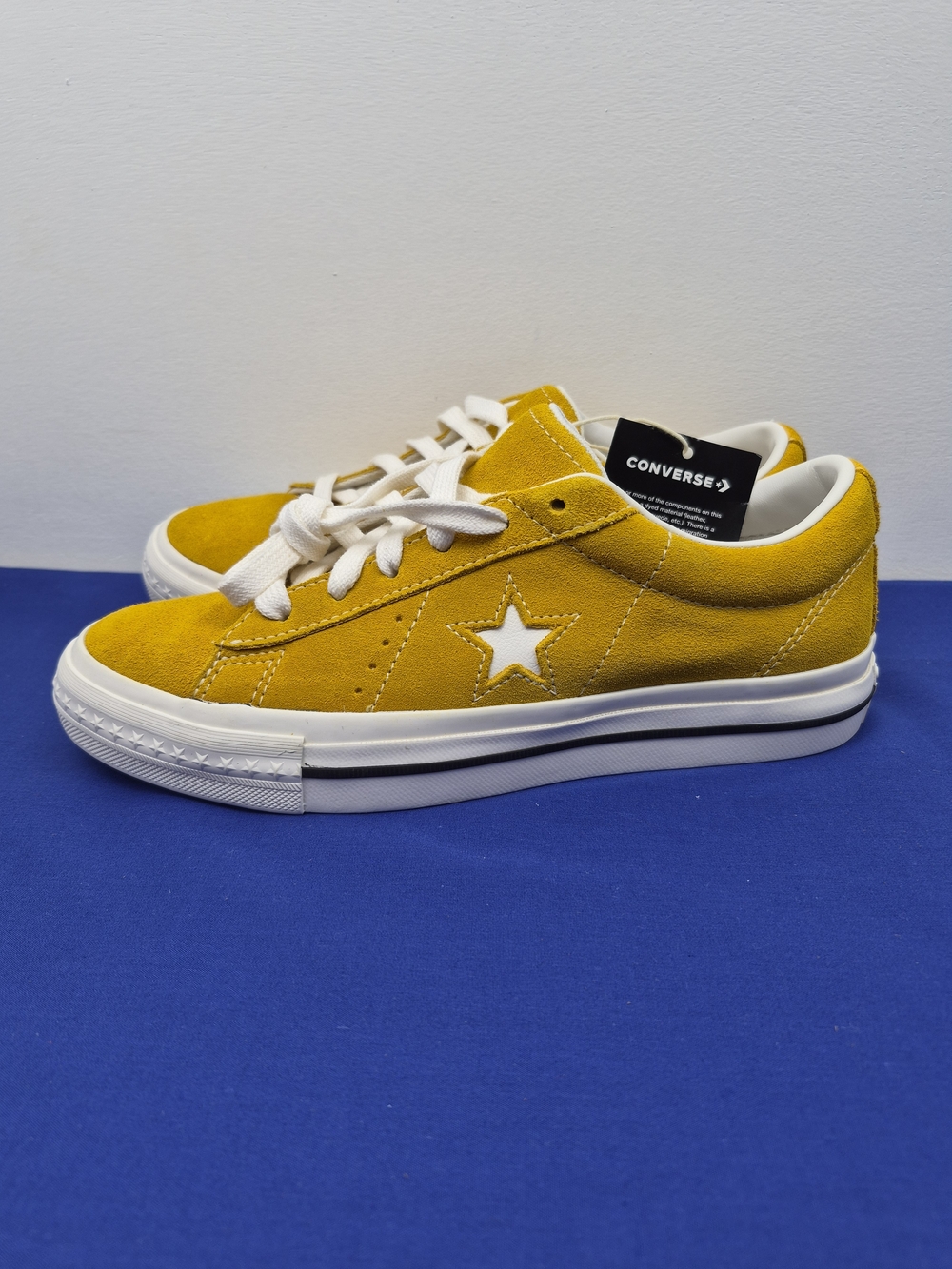 Converse Men One Star 95 OX Yellow/Vintage White Everyday Sneaker A14713C - Picture 5 of 9